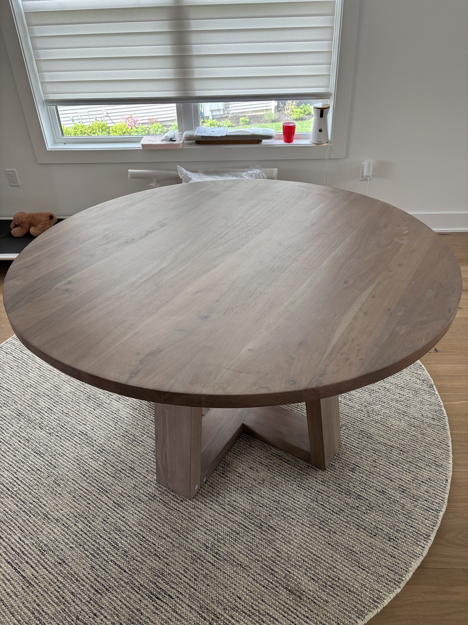 Furniture assembly service round dining table Monmouth County NJ